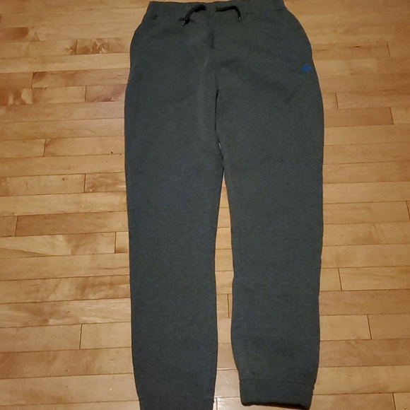 Men's sweatpants - Picture 2 of 3